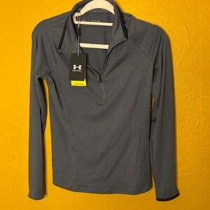 Under Armour Golf NWT 1/2 zip pullover with UPF 50 protection. Women's size XS